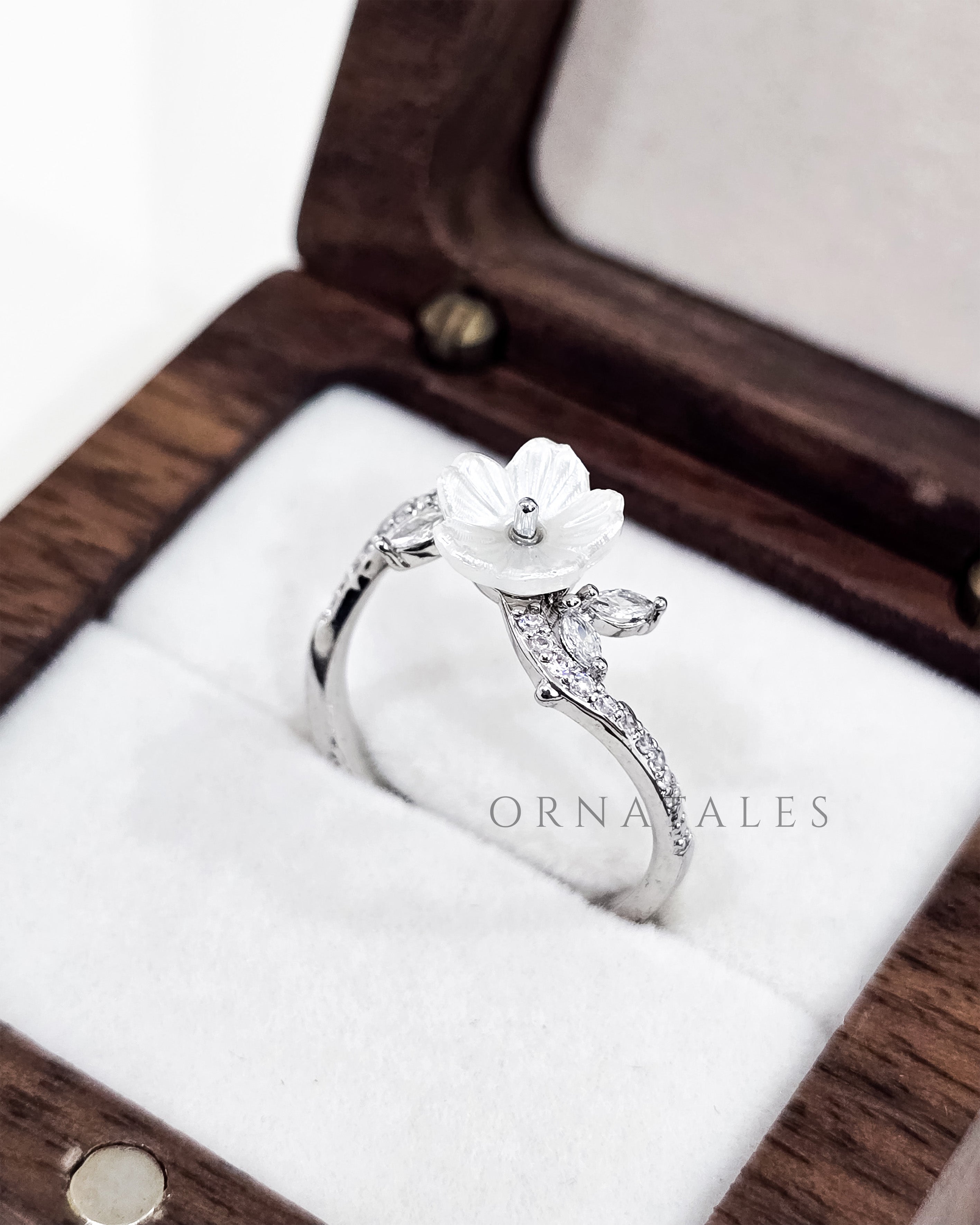 Flower & Leaf Ring – Silver Finish 925 Sterling Silver