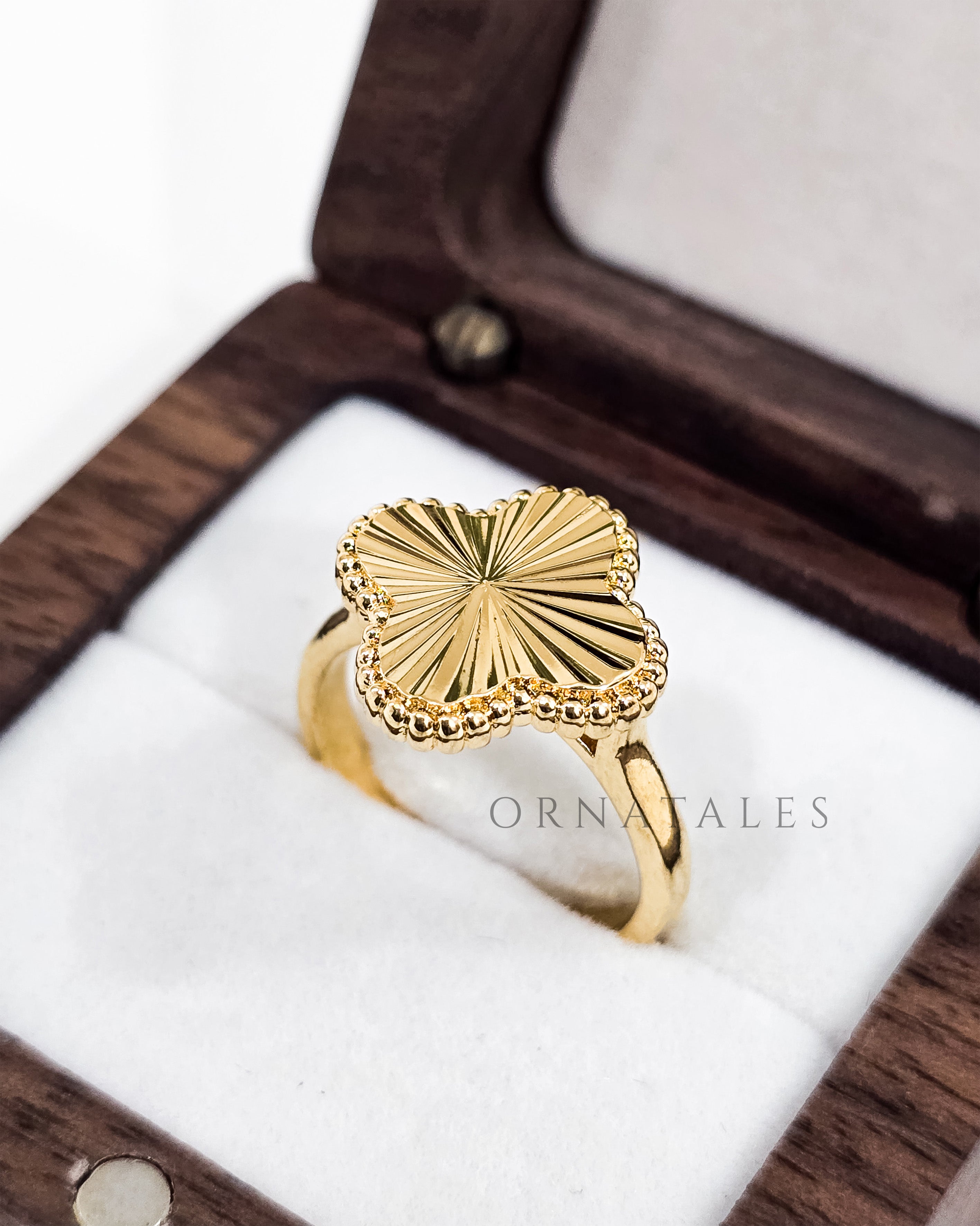 Sunburst Glow – 925 Sterling Silver Ring (Gold-Plated)