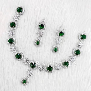Emerald Green Diamond Cut Necklace Set with starburst motif and teardrop design – Ornatales