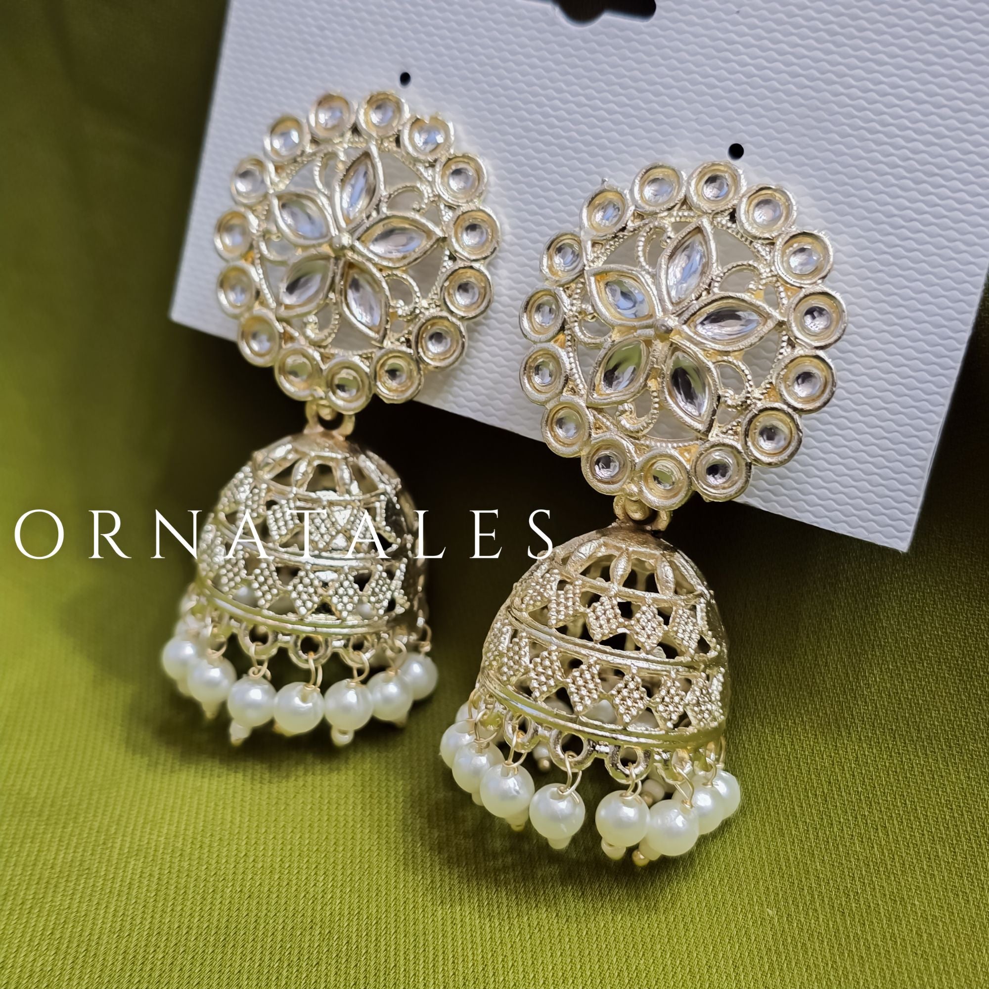 White Pakistani Jhumka Earrings featuring Multani Kundan design with Pearl Drops – Perfect for Bridal and Festive Look – Ornatales
