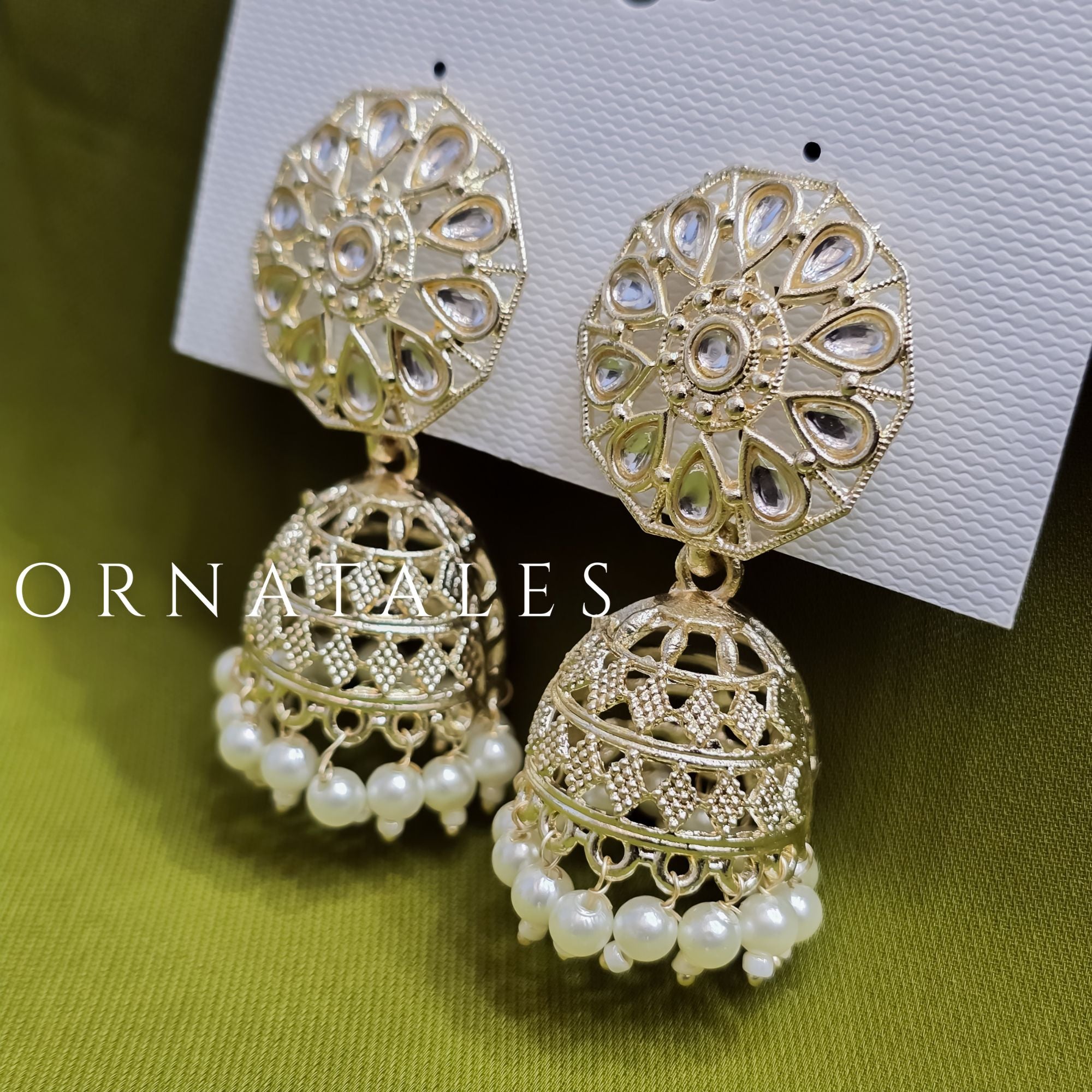 White Pakistani Jhumka Earrings featuring Multani Kundan design with Pearl Drops – Perfect for Bridal and Festive Look – Ornatales